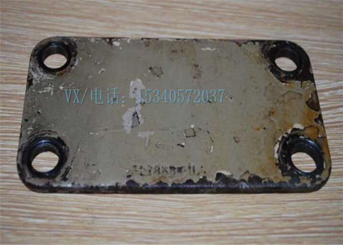 适用于康明斯3006485-20孔盖