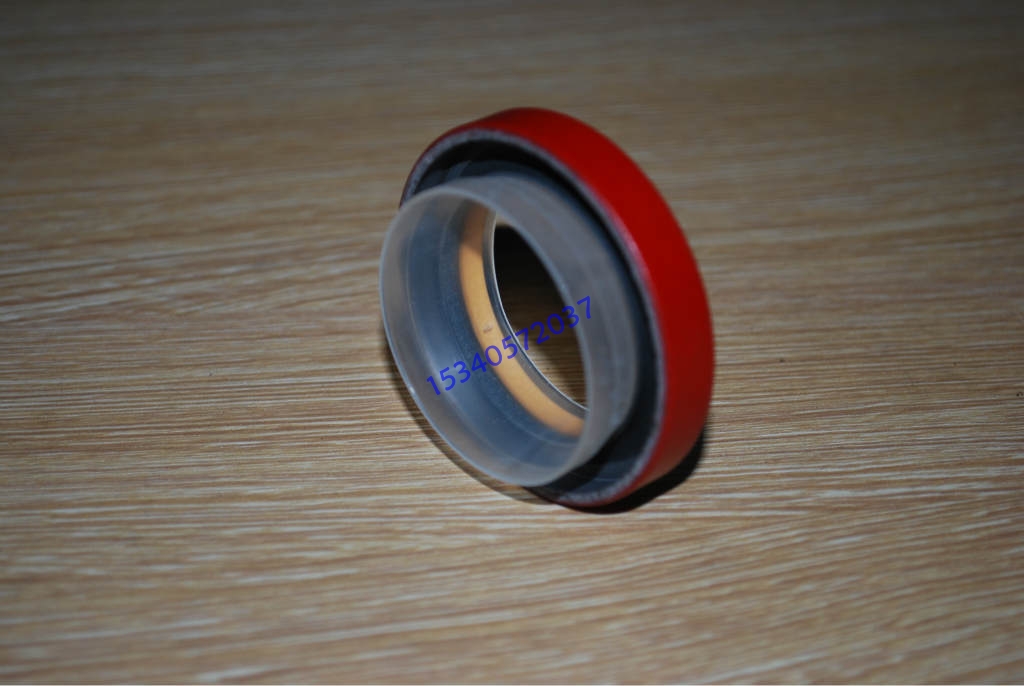 康明斯L10-280用油封3027675