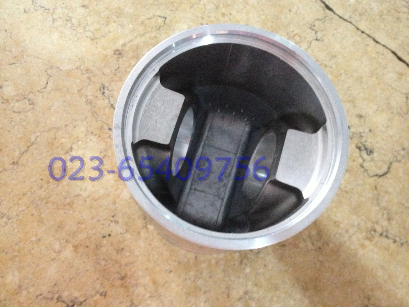 康明斯发电机组配件 柴油机KTA19-G活塞4913795