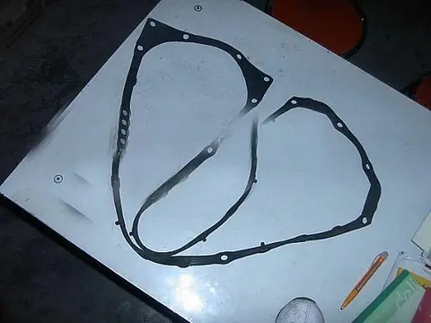 东风雷诺DCI11发动机油底壳垫D5010550818